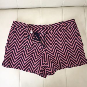 100% cotton patterned shorts by LOFT (size 6p)